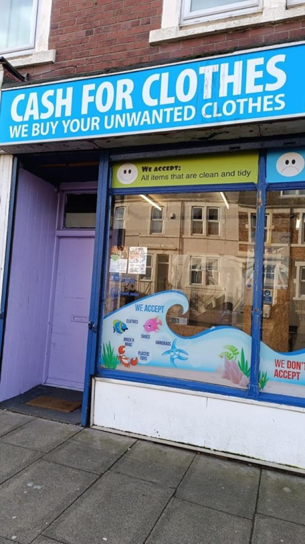 <b>Cash 4 Clothes</b>